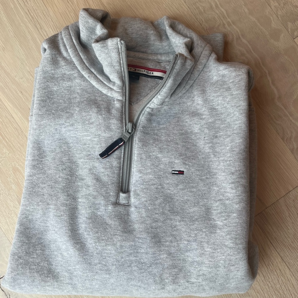 TOMMY HILFIGER Men’s Quarter Zip Pullover